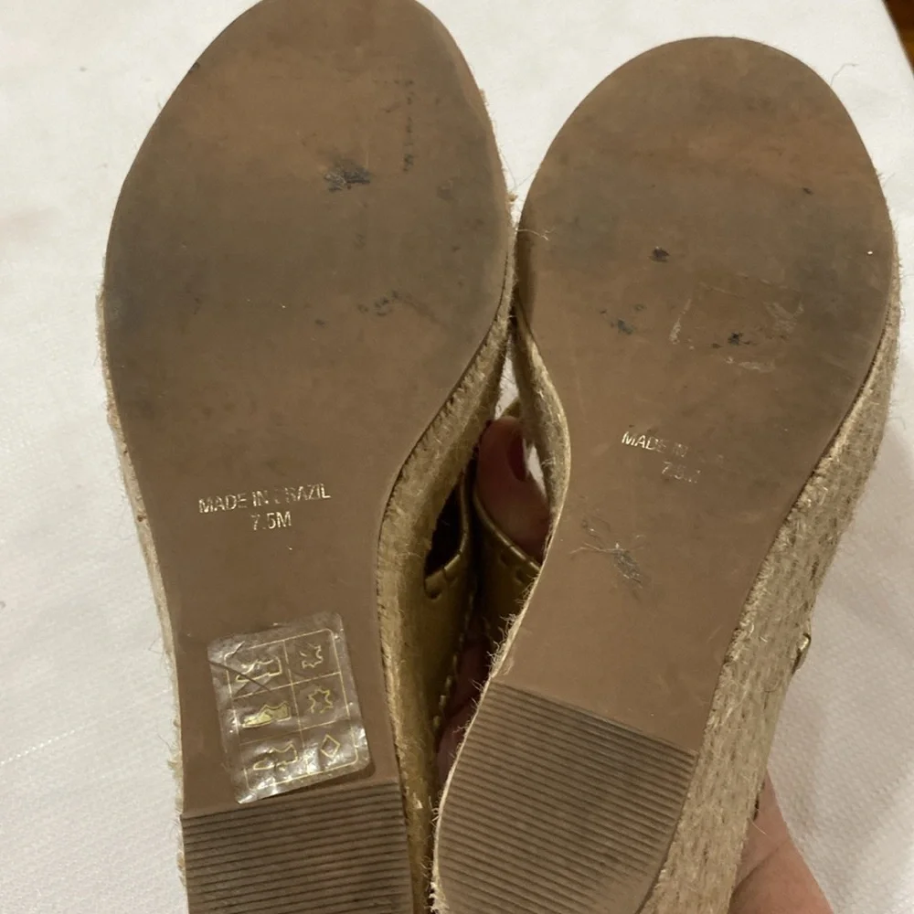 Jack Rogers Gold 4” ESPADRILLE Wedge Sandals with Metallic Sheen Wo size 7.5 EUC